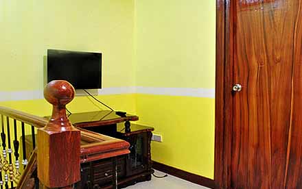 Flat Screen TV on the 2nd Floor